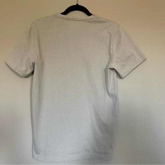 EVERLANE premium weight crew neck tee - Picture 3 of 6